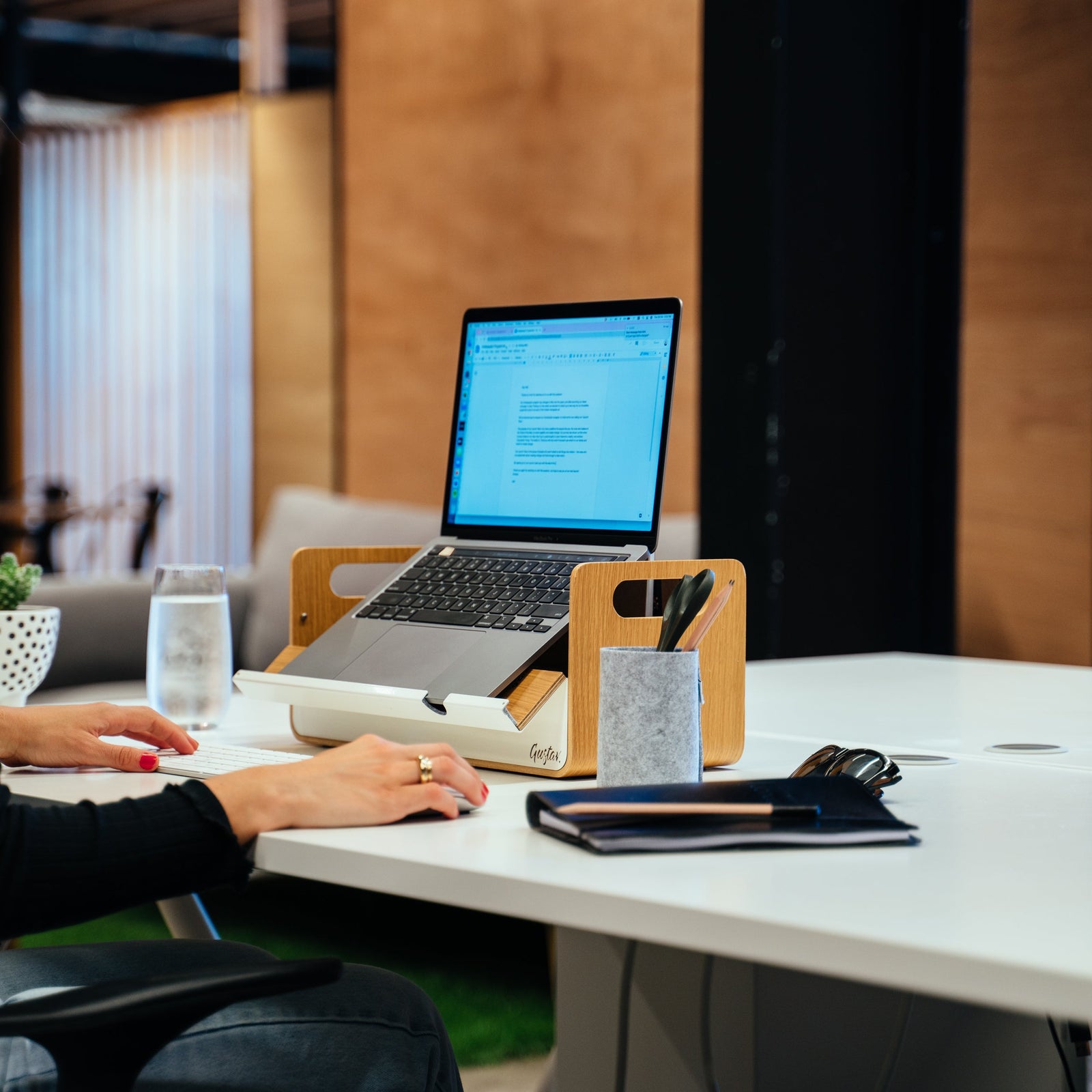 Desk Sharing Done Right: How Gustav Optimizes Modern Workspaces