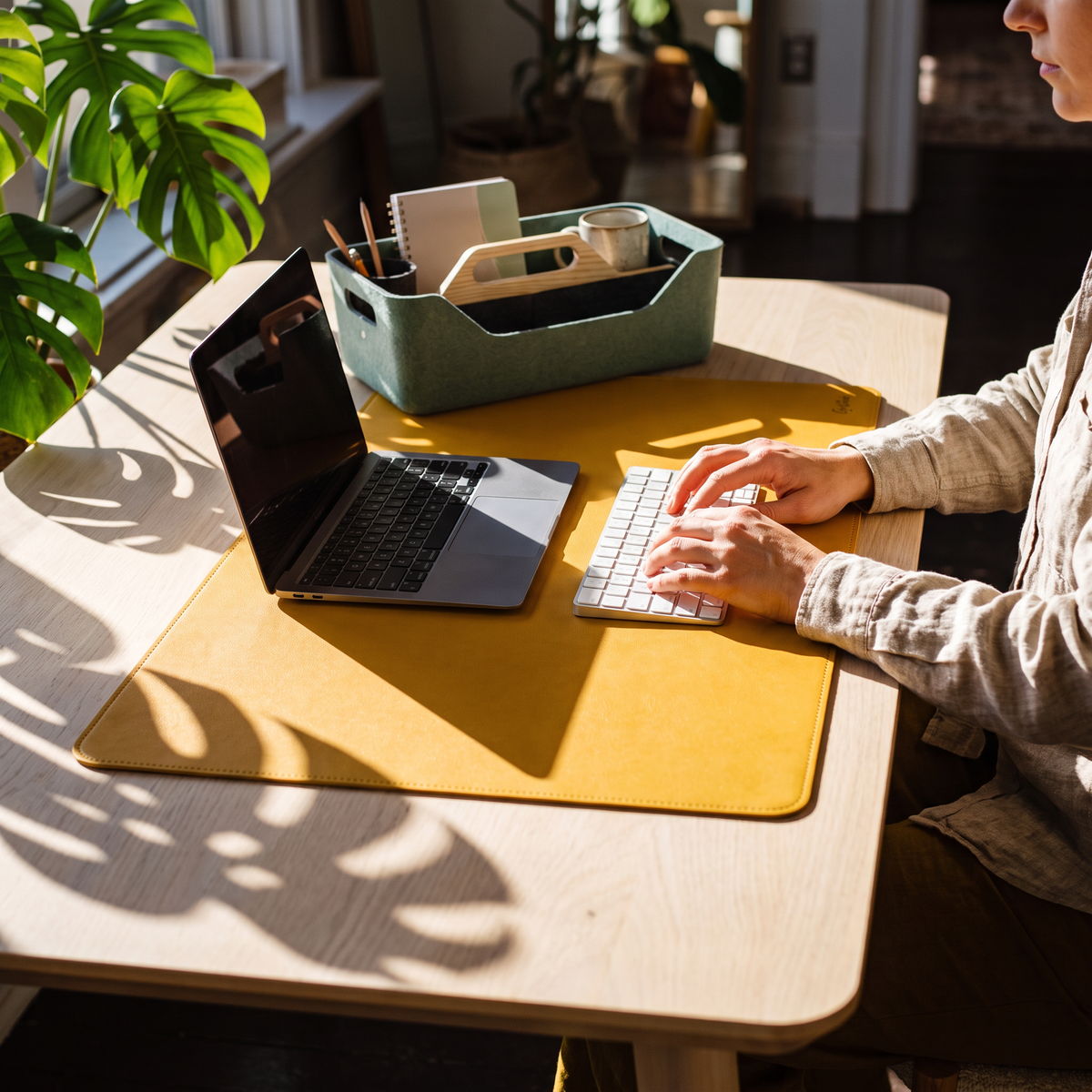 Laptop Stand Benefits for Flexible Workspaces