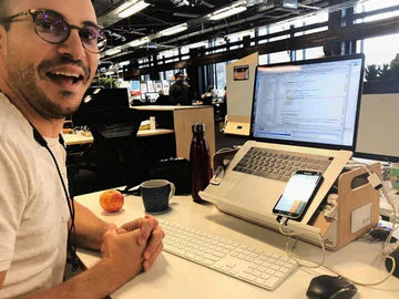 What Is Desk Hoteling and How Does It Work?