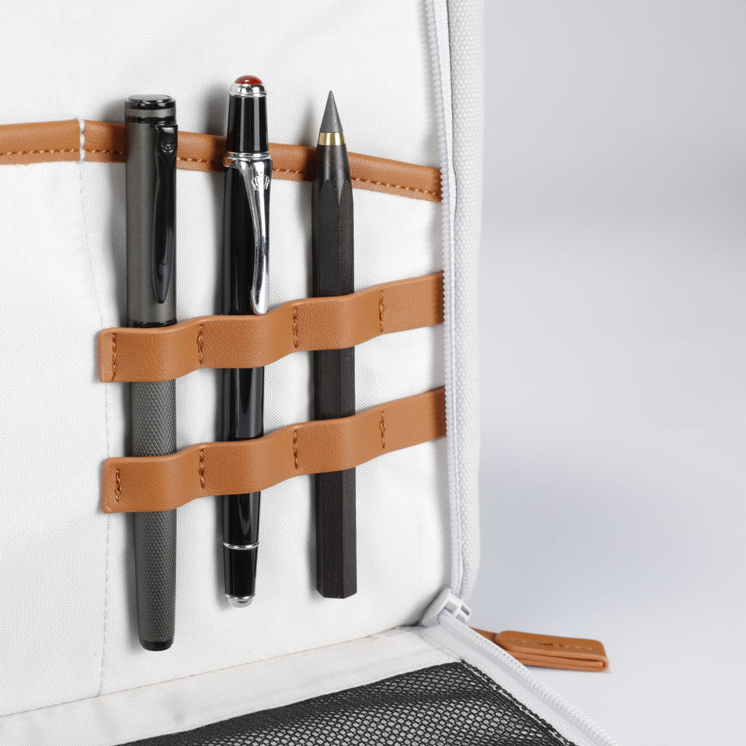 DeskMate Desk Sharing Bag – Portable Organizer for Hot Desking &amp; Shared Offices