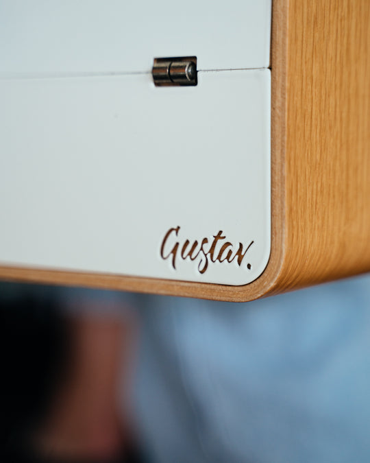 Gustav Original Schreibtisch-Organizer und Laptop-Ständer